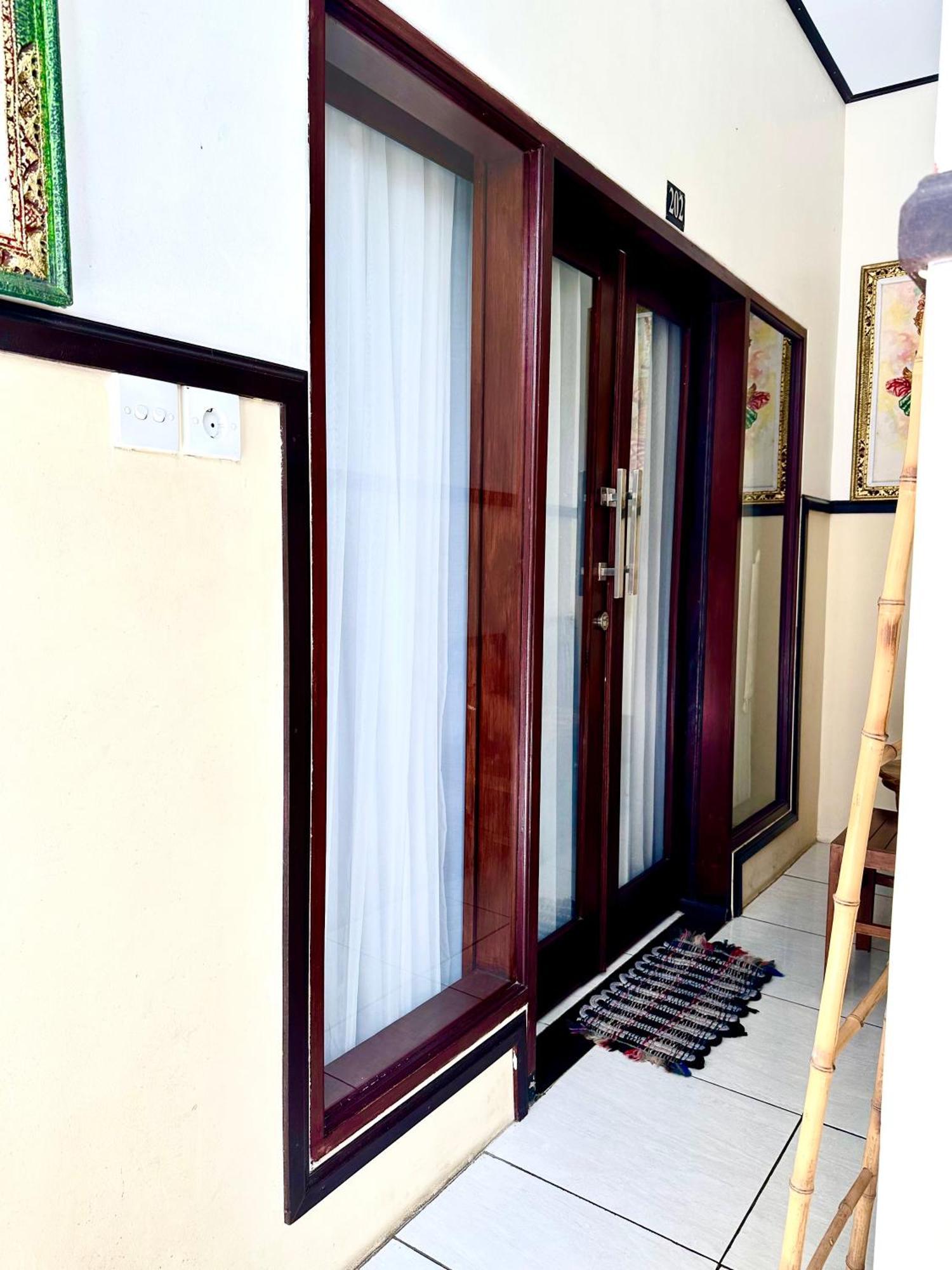 Bali Laksita Homestay Canggu Buitenkant foto